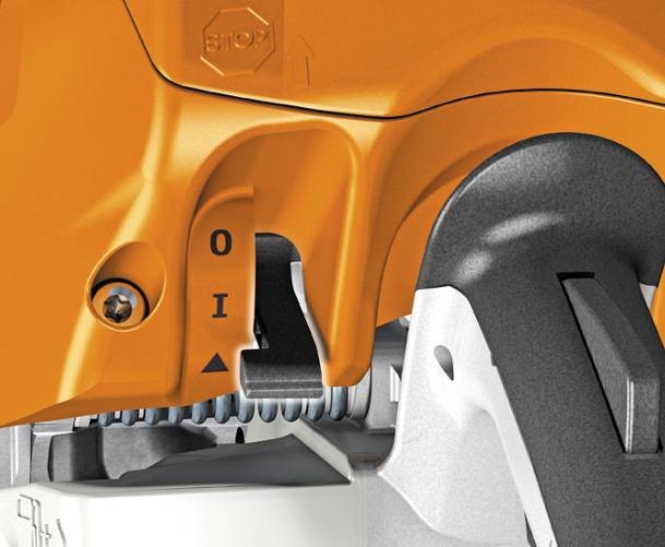 M-Tronic starting position on chainsaw image indicated by black triangle