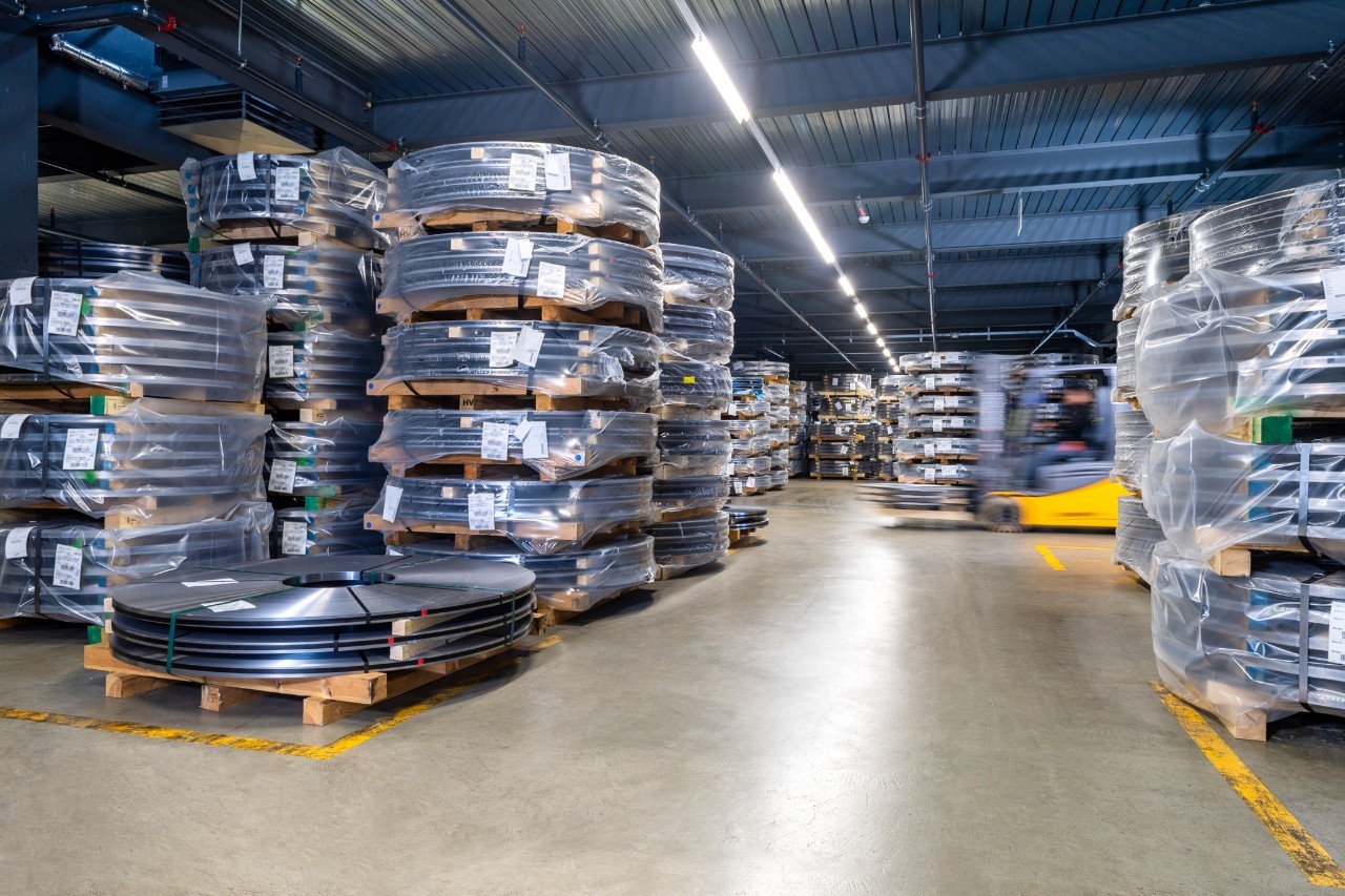 Rolled special steel on pallets