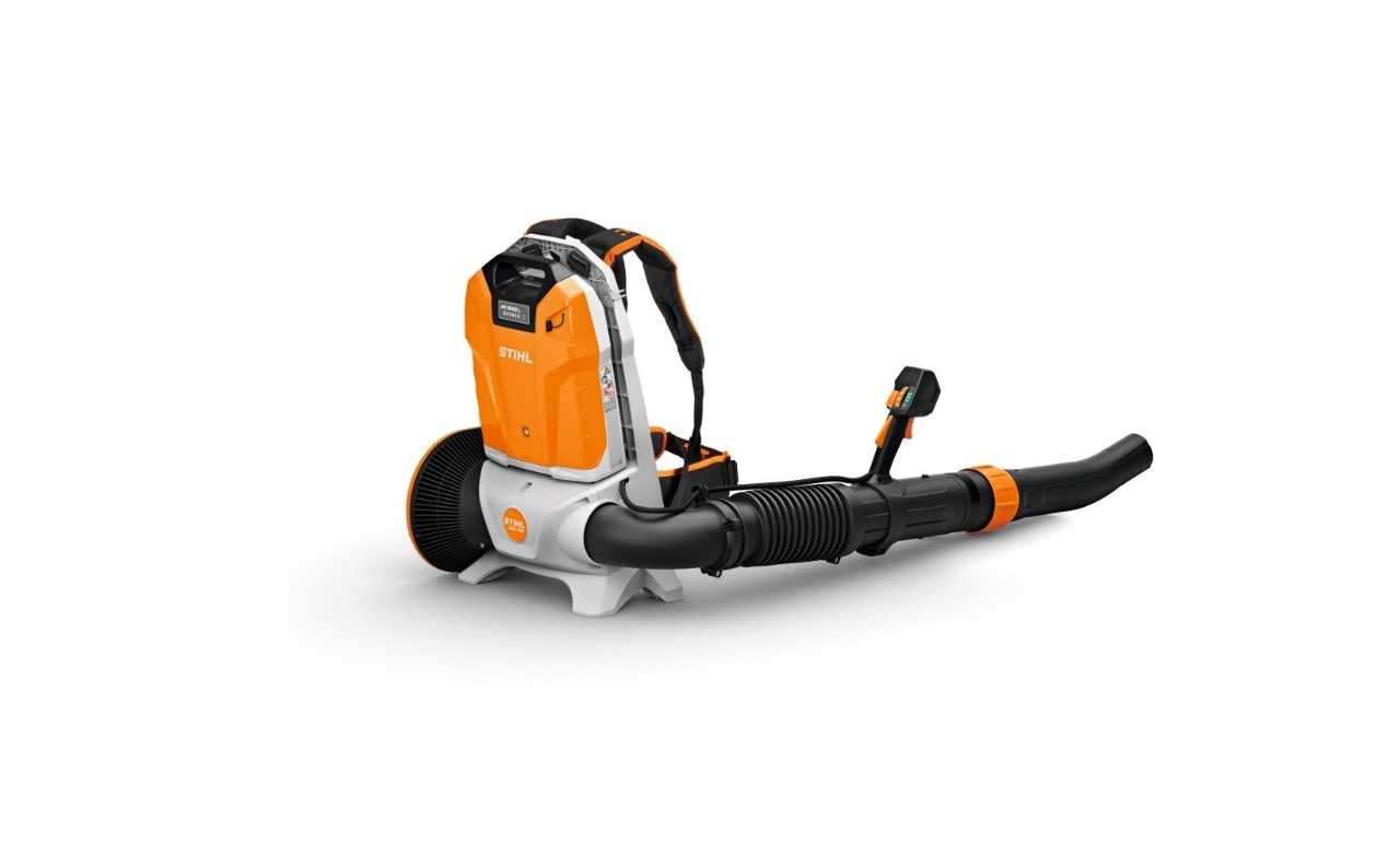 STIHL BGA 86 cordless blower from the AP-System